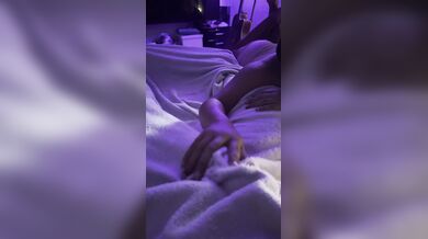 She gets while she sucks me with re