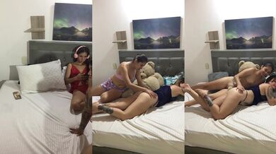 LESBIAN COUPLES FUCK PASSIONATELY