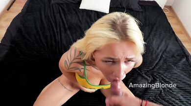 Caught stepmom solo: let me cum on her