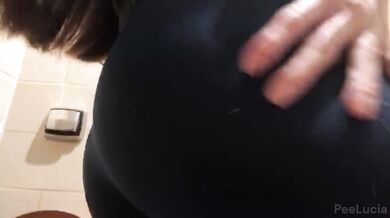 She arrives after the gym, frantically takes off her clothes and has a desperate, delicious pee