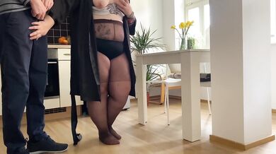 Mature milf with a fat ass gets fucked at home