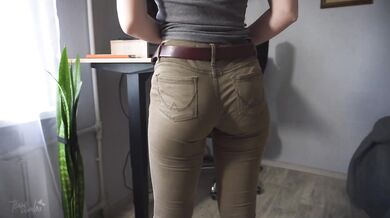 Hot Woman In Tight Jeans Walks Around And Teases Panty Line