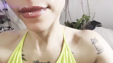 Your stepmom Wearing a sexy dress with my big ass I show you how to seduce your boyfriend Move slow and enjoy! Amateur Joi asmr