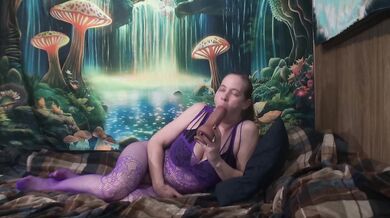 SluttyPeaches sucking and fucking my big fat dildo