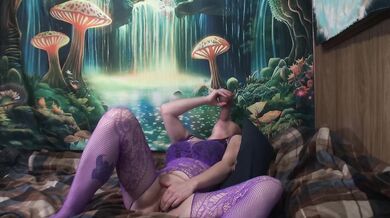 SluttyPeaches sucking and fucking my big fat dildo