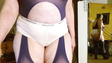 1389 Ass Bouncing Ass Worship plus Bonus Twerking clip at the end- stay tuned