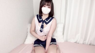 Japanese Girl Can’t Stop Reacting…