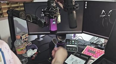 HyperX Quadcast 2 S Unboxing