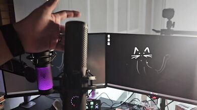 HyperX Quadcast 2 S Unboxing