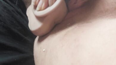 Making my pussy squirt while my boyfriend doesnt know and is at work