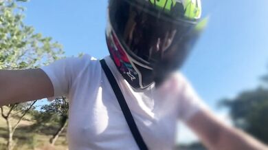 Recogí Un Cliente De DIDI Sin Sosten y Se Dio Cuenta De Mis Grandes Tetas