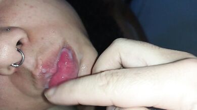 Cum face cum on my lips, creampie facial????