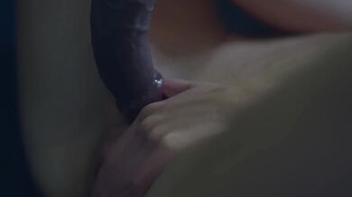 Large Curved Toy Makes Me Squirt!