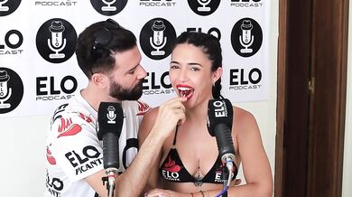 Le doy nalgadas a la hermosa española!