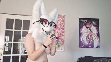 Marie's Toy Review with Cassius from XenoCat Artifacts