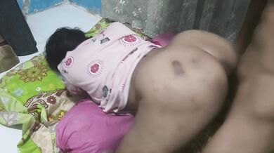 Ngentot ibu mertua pantat besar dan mulus