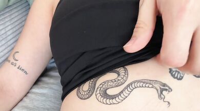 I Let Him Touch My Tits While Watching Netflix - extasy