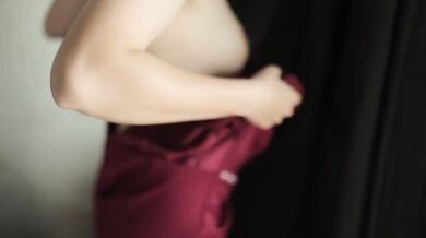BOKEP INDO TERBARU, SEBLUM KE PERNIKAHAN TEMAN NGENTOT KARENA GAK TAHAN LIAT ISTRI PAKAI GAUN SATIN