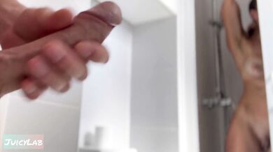 Caught me Jerking off While She Showering , Lick And Fuck her Meaty Pussy