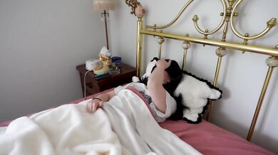 Petite brunette roommate needs to cum to cure her headache - Jane Wilde & Lev Lieben