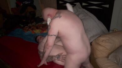 Neighbors wife got her pussy ate and fucked for a creampie