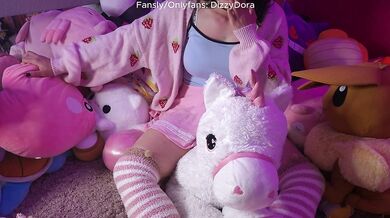 DRY HUMPING ASMR CUTE GIRL WITH BRACES MOANING