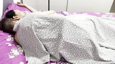 The stepmother woke up from morning caresses and became aroused. Real Homework Episode 1
