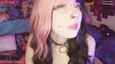 French Goth was riding this new dildo and it was so good - Honey Play Box