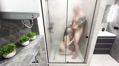 Passionate sex in the shower with my stepsister