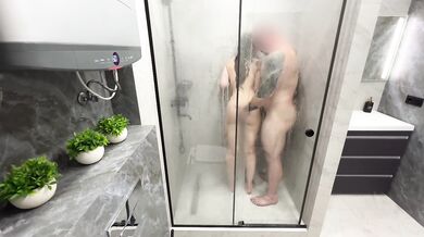 Passionate sex in the shower with my stepsister