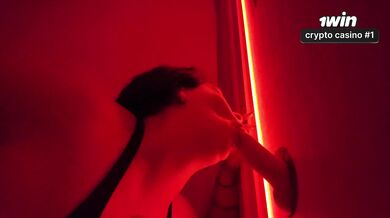 Visito un SPA LIBERAL con GLORY HOLE en CHILE y me cojo una CHILENA CULONA. PELACONBARBA Ft. LADYEXOTIC