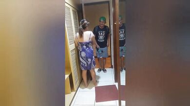 Kinantot ni Manager si Misis kapalit ng Promotion