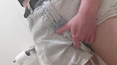 NO PANTIES MEANS EASY ACCESS TO MY PUSSY UP MY SHORTS