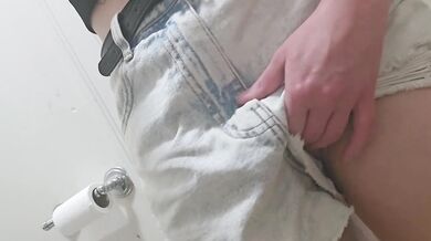 NO PANTIES MEANS EASY ACCESS TO MY PUSSY UP MY SHORTS