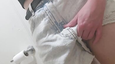 NO PANTIES MEANS EASY ACCESS TO MY PUSSY UP MY SHORTS