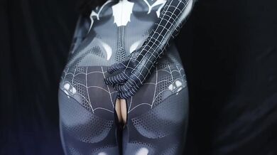 CEWEK INDONESIA COSPLAY SPIDERMAN DI ENTOT SAMPAI CROT DI MEMEK - BOKEP INDO TERBARU