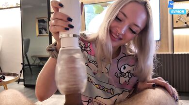 Fucking Juicy Blonde Girlfriend While Watching Porn