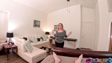 Stepmom lost the bet and gives ass