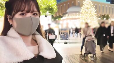 小さくてかわいい彼女とイルミネーションを見に行きましたが、我慢できずにホテルへ連れこんでたくさんイかせちゃいました