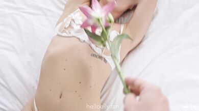 I’m his perfect toy | FILLED UP THE BOUND BABE