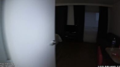 Une locataire belge au cul parfait se fait Défoncer dans son appartement pour éviter l'expulsion !!!