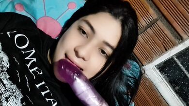 gomezgomez drives wild solo masturbation