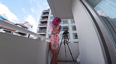 Join me to take pictures of me