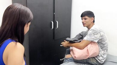 Fuerte follada con desconocido de redes sociales termina en una fuerte corrida dentro de mi coño.