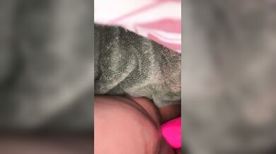 Playing w/ my pretty tight pussy