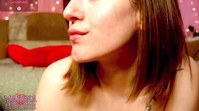 Russian Cam Girl made to cum by her fans - Marina Monroe