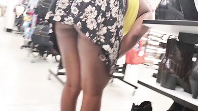 Her Pussy and Cleavage in full view to SHOE STORE Assistant - Upskirt No Panties No Bra