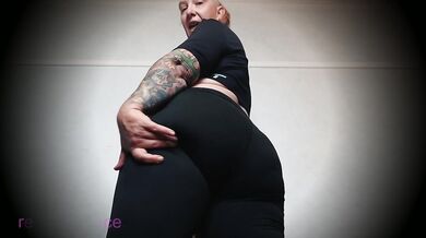 FREE PREVIEW Helping Stepmom with Squats Ends in Facesitting starring Rem Sequence