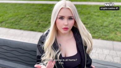She seduces her friend's daddy for sex!