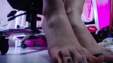 Latina BBW Dominant Girl Enjoys Full Fetish Control
